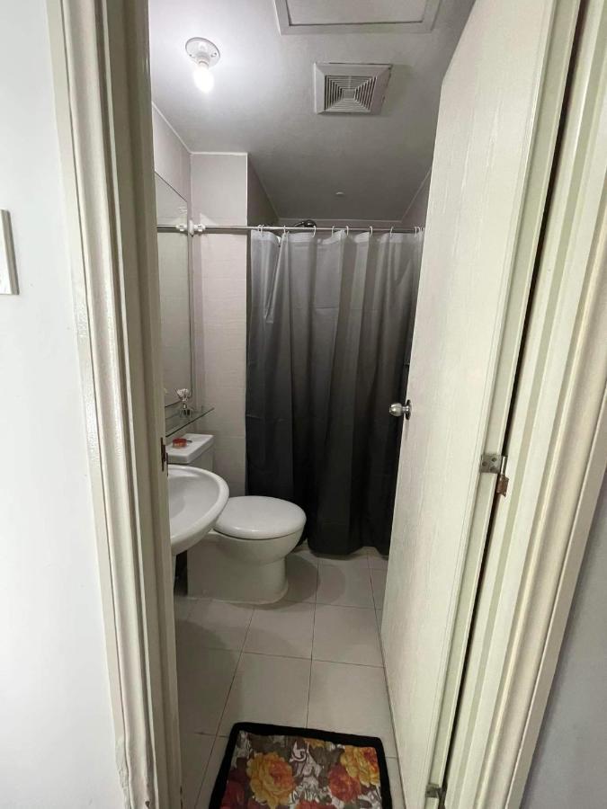 Azure Urban Resort With Wifi And Netflix Pasay Exterior foto